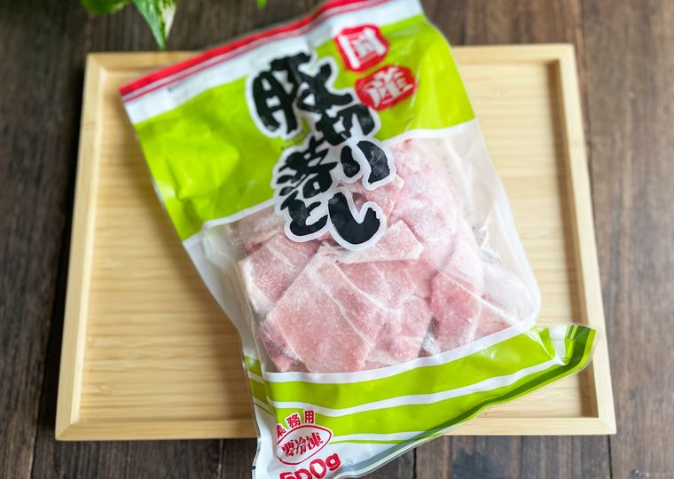 業務スーパー「国産豚切り落とし」のパッケージ