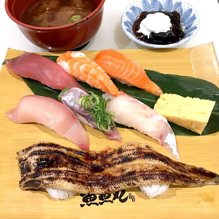 握り寿司が置かれている