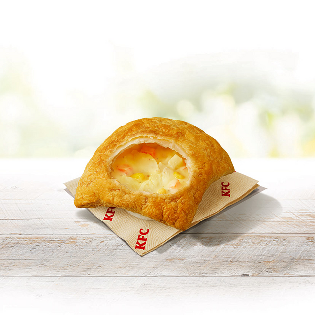 チキンクリームポットパイが置かれている