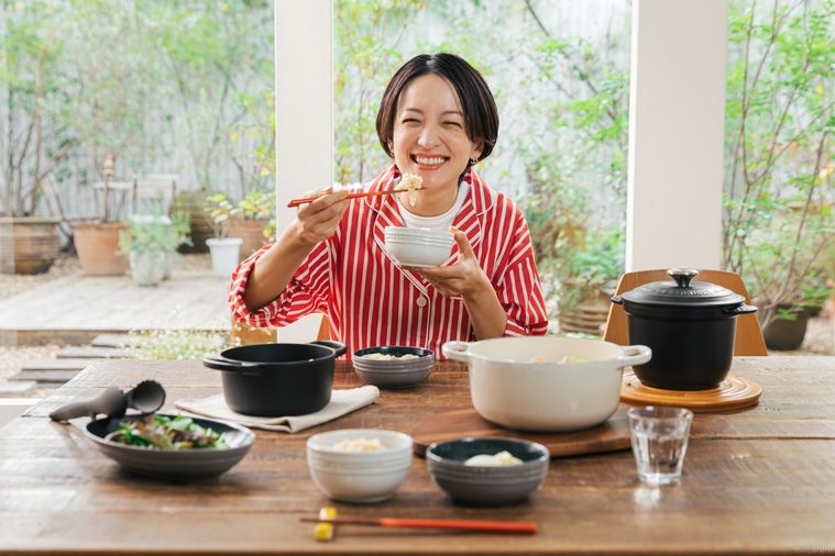 愛用歴は10年以上！人気モデル・高山都さんの「ル・クルーゼ」活用術を 