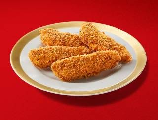 皿に盛られたチキンテンダー