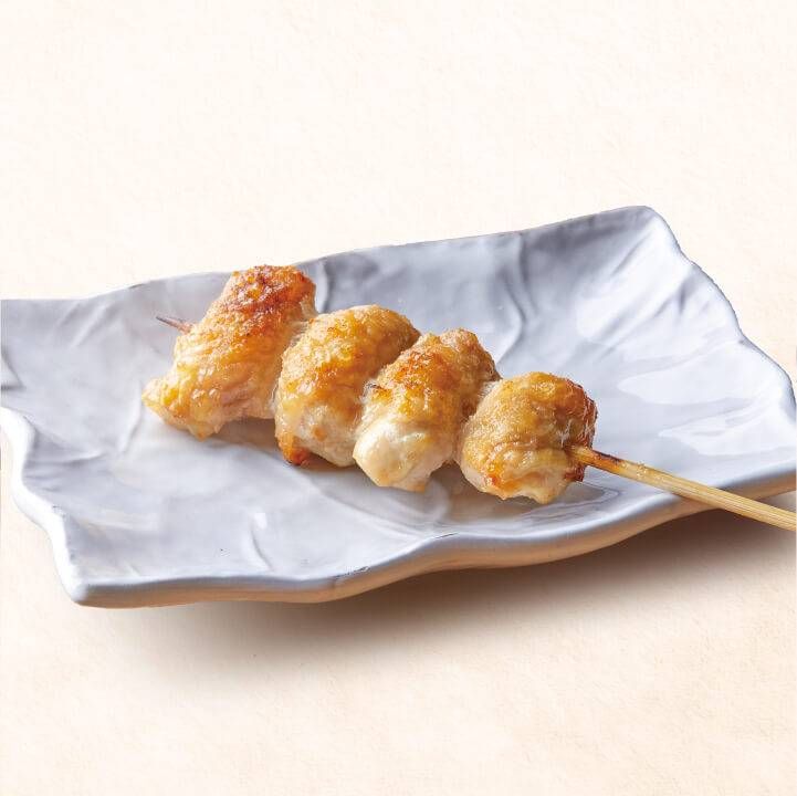 皿に盛られたひなトロ