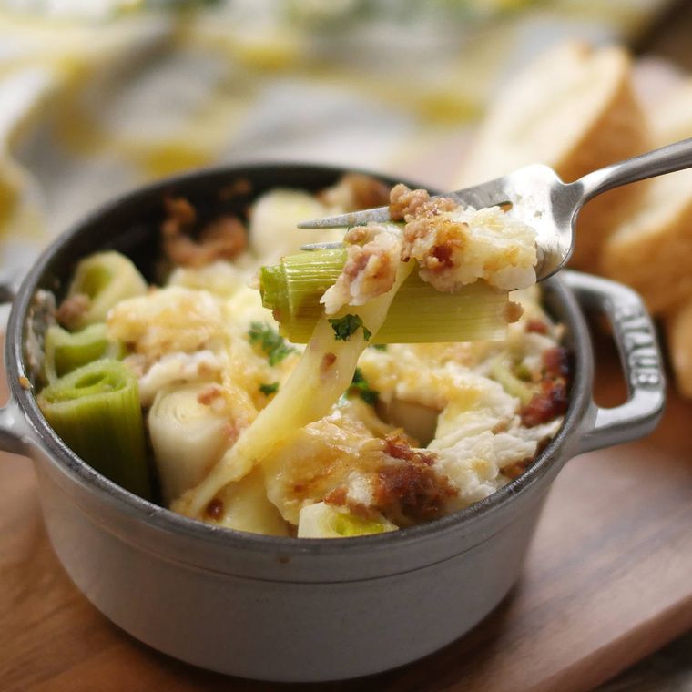 ココットに入った 和風ねぎグラタン