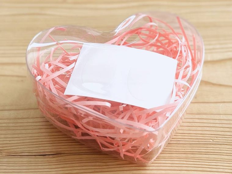 ハート型のクリアギフトボックス