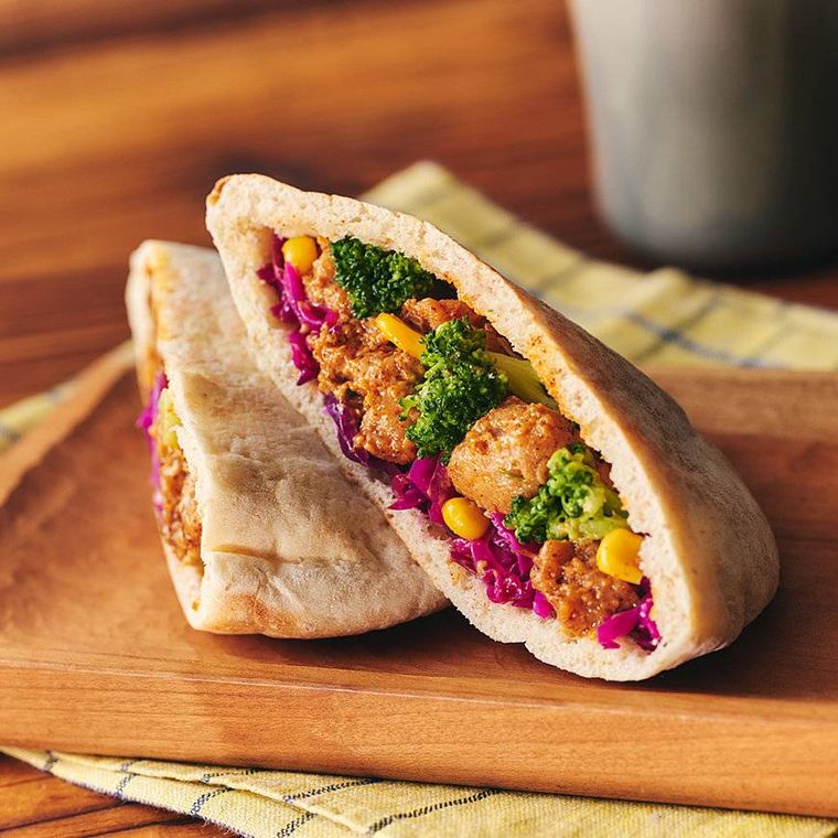 大豆ミートのタコス風ピタサンド