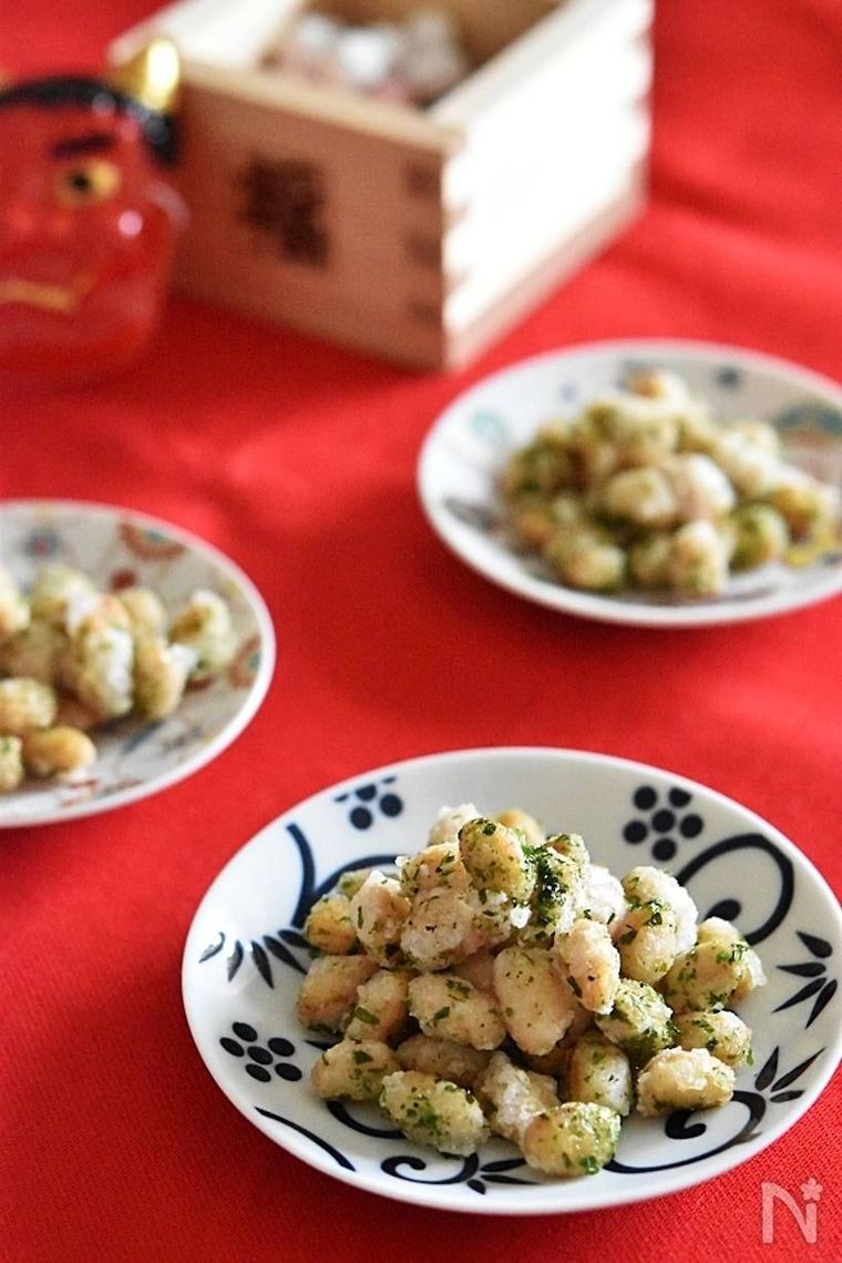 青のりがまぶされた福豆