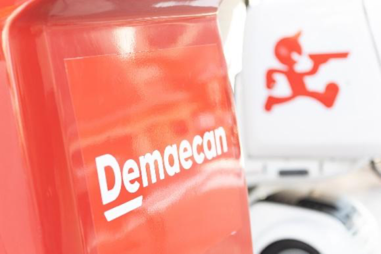 出前館のバイク