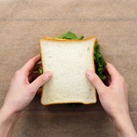 【作り方】サンドイッチの包み方