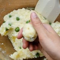 【作り方】新じゃがいもとはんぺんのふんわり揚げ