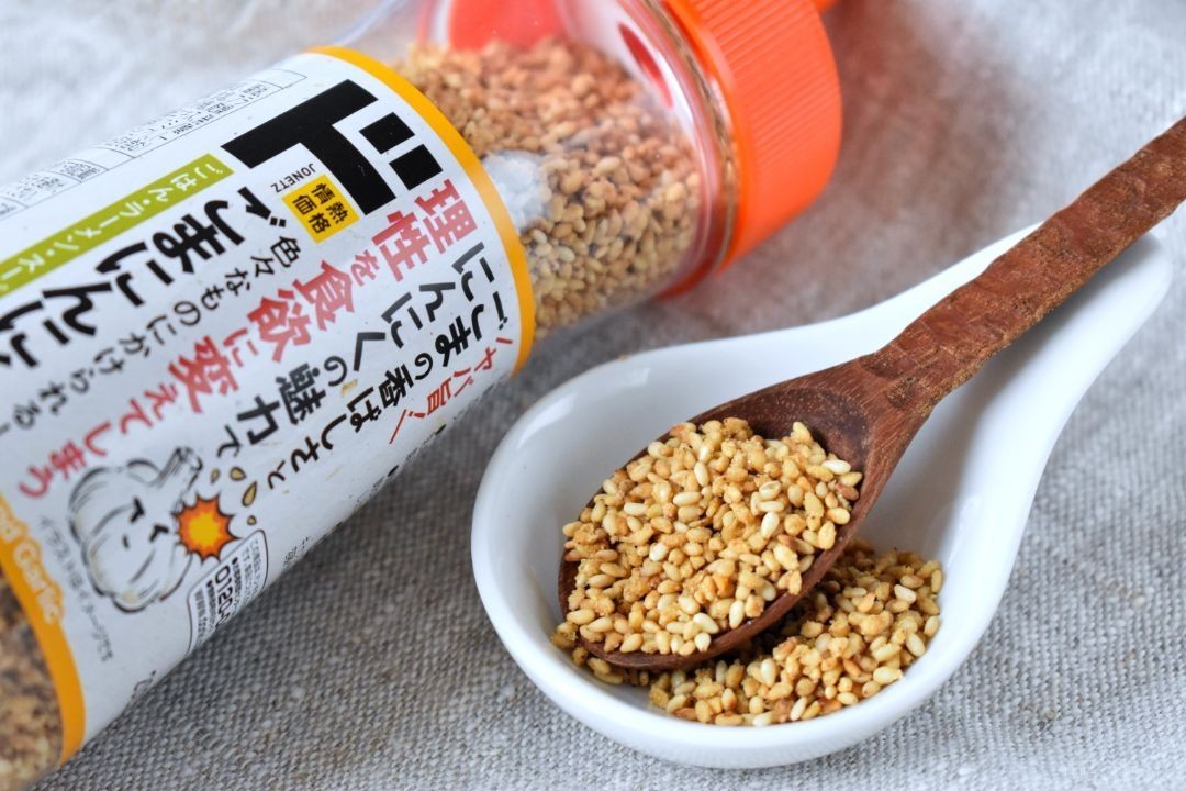 ドンキで売り切れ続出！「ごまにんにく」は何にでも合う魅惑の味わい