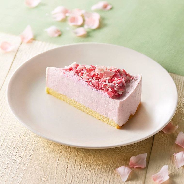 トムとジェリー ふんわり桜苺ムースケーキのイメージ