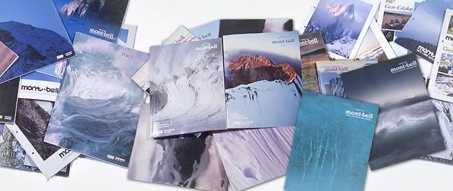 モンベルのポストカードが並べられている