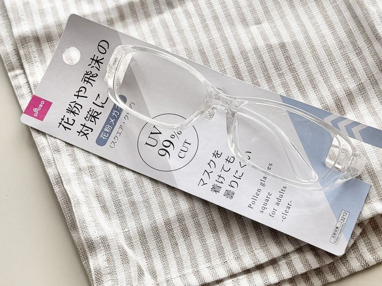 ダイソー花粉メガネ大人用、スクエア、クリアのパッケージ