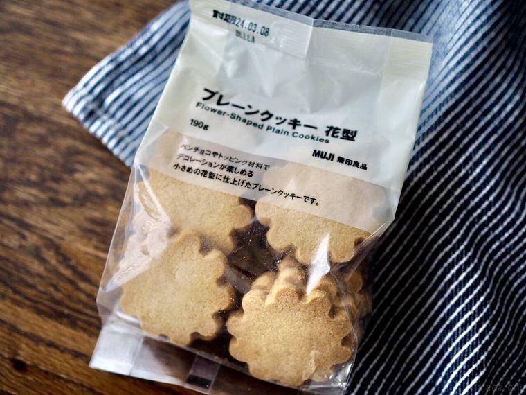 無印良品プレーンクッキー 花型のパッケージ