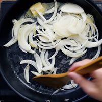 【作り方】鶏むね肉ときのこのクリームパスタ