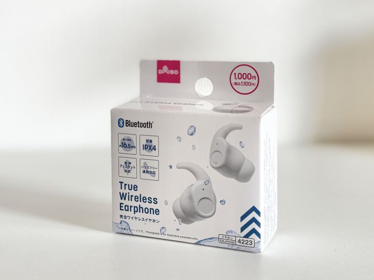 ダイソーTWS004のパッケージ