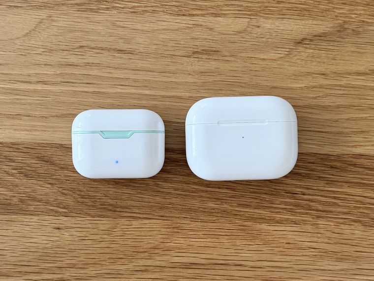 完全ワイヤレスイヤホン TWS005とAirpodsの比較