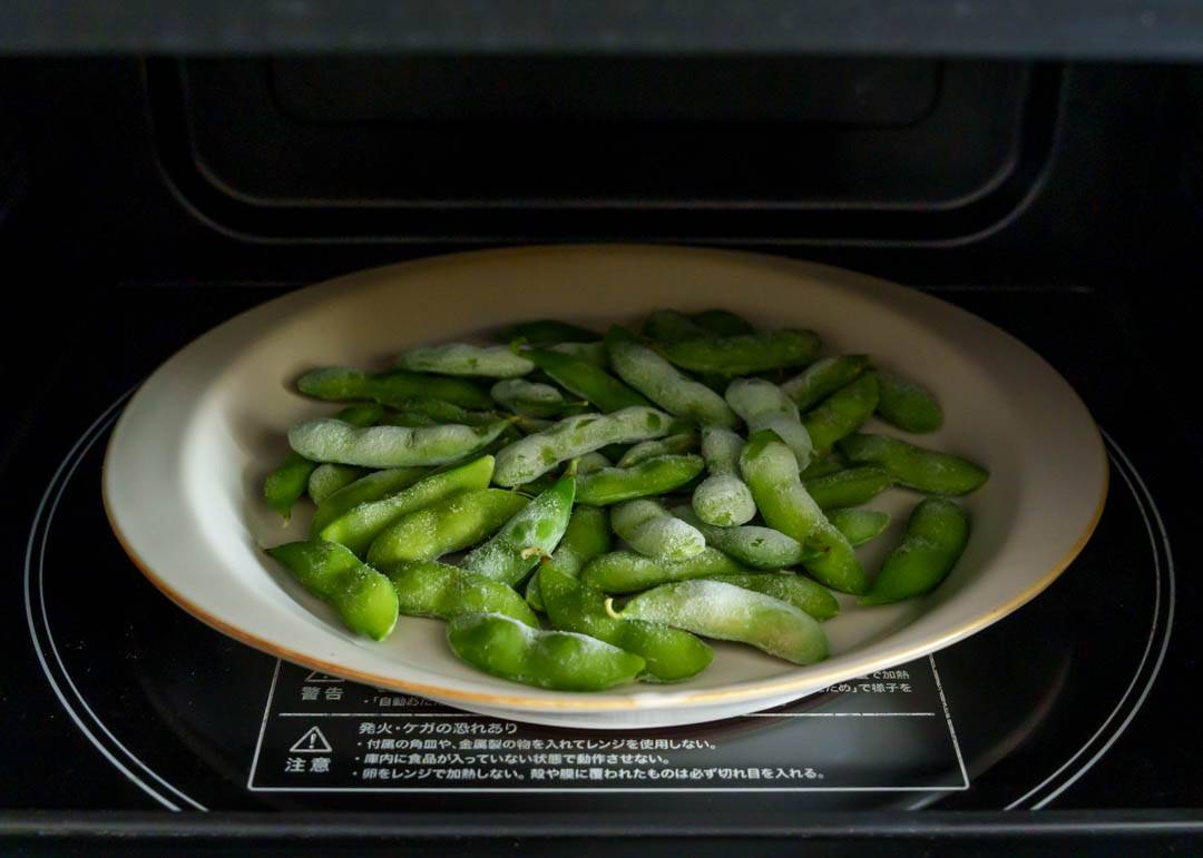 電子レンジ ターンテーブル 電子レンジのターンテーブルが回らない原因とは 対処
