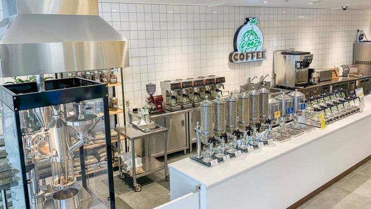 コンビニ内に設置されたコーヒーの焙煎機