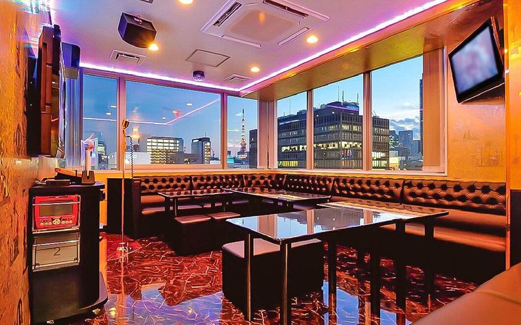 カラオケ館のファーストクラスルーム