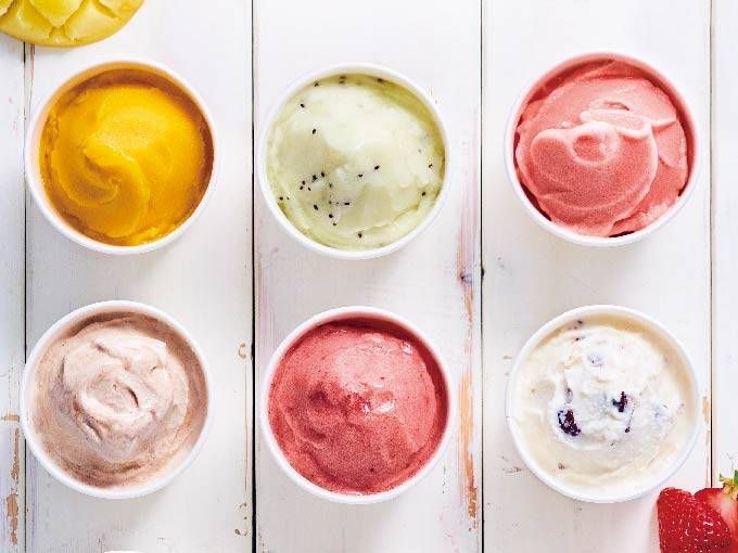 6種類のジェラートが並んでいる