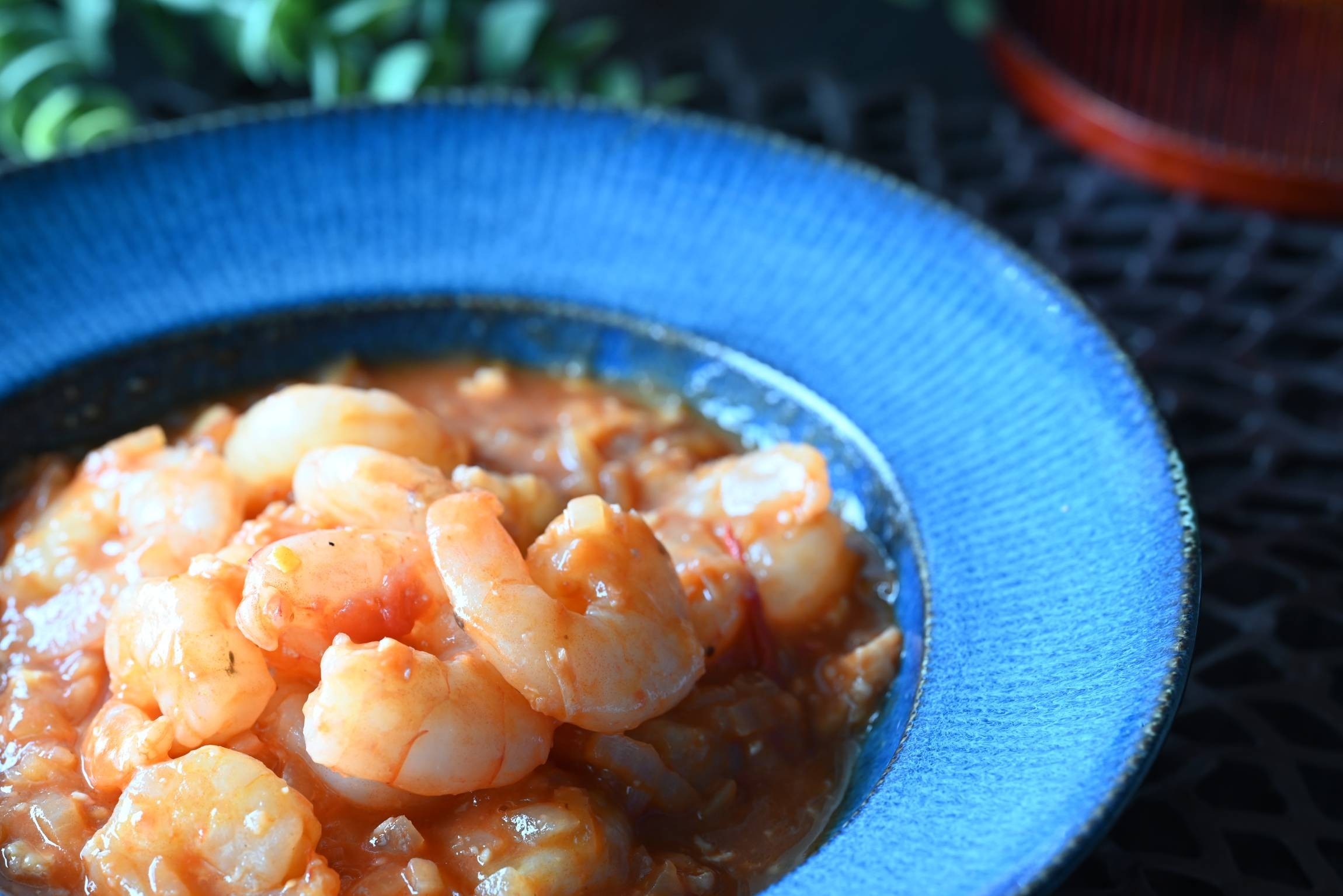 シャキシャキ甘い!玉ねぎで作るエビチリのレシピ - macaroni
