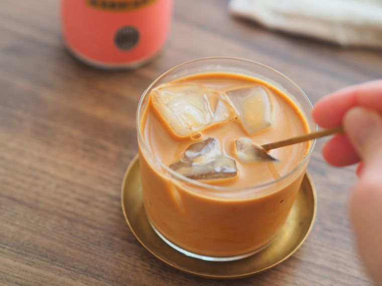 グラスに注がれたロイヤルミルクティー