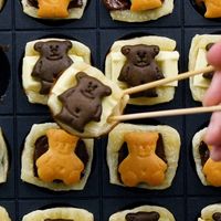 【作り方】たこ焼き器でひと口チョコパイ