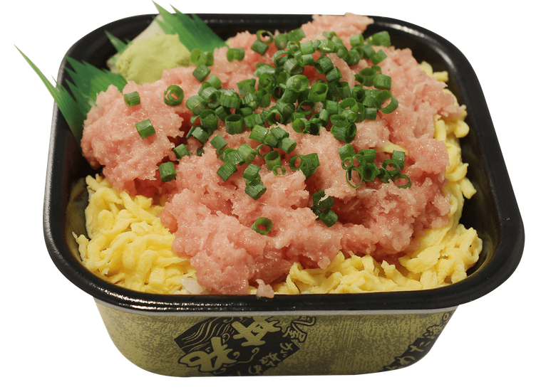 ネギトロと錦糸卵がのった丼