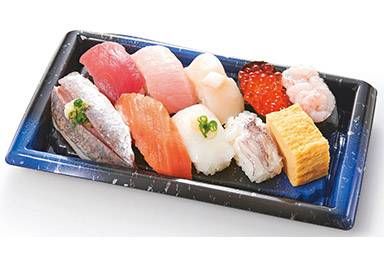 パック寿司が置かれている