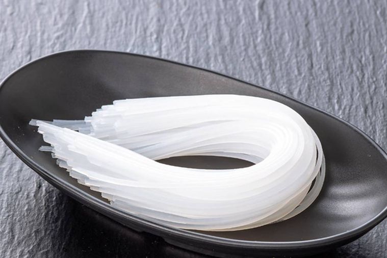 皿に盛られたマロニー