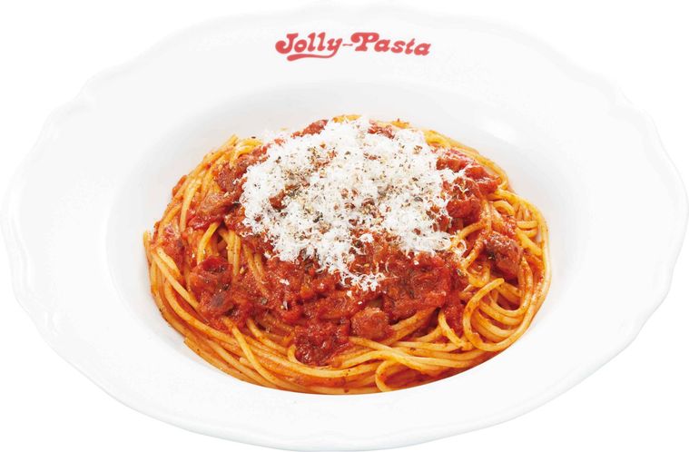 粉チーズがかかったボロネーゼ