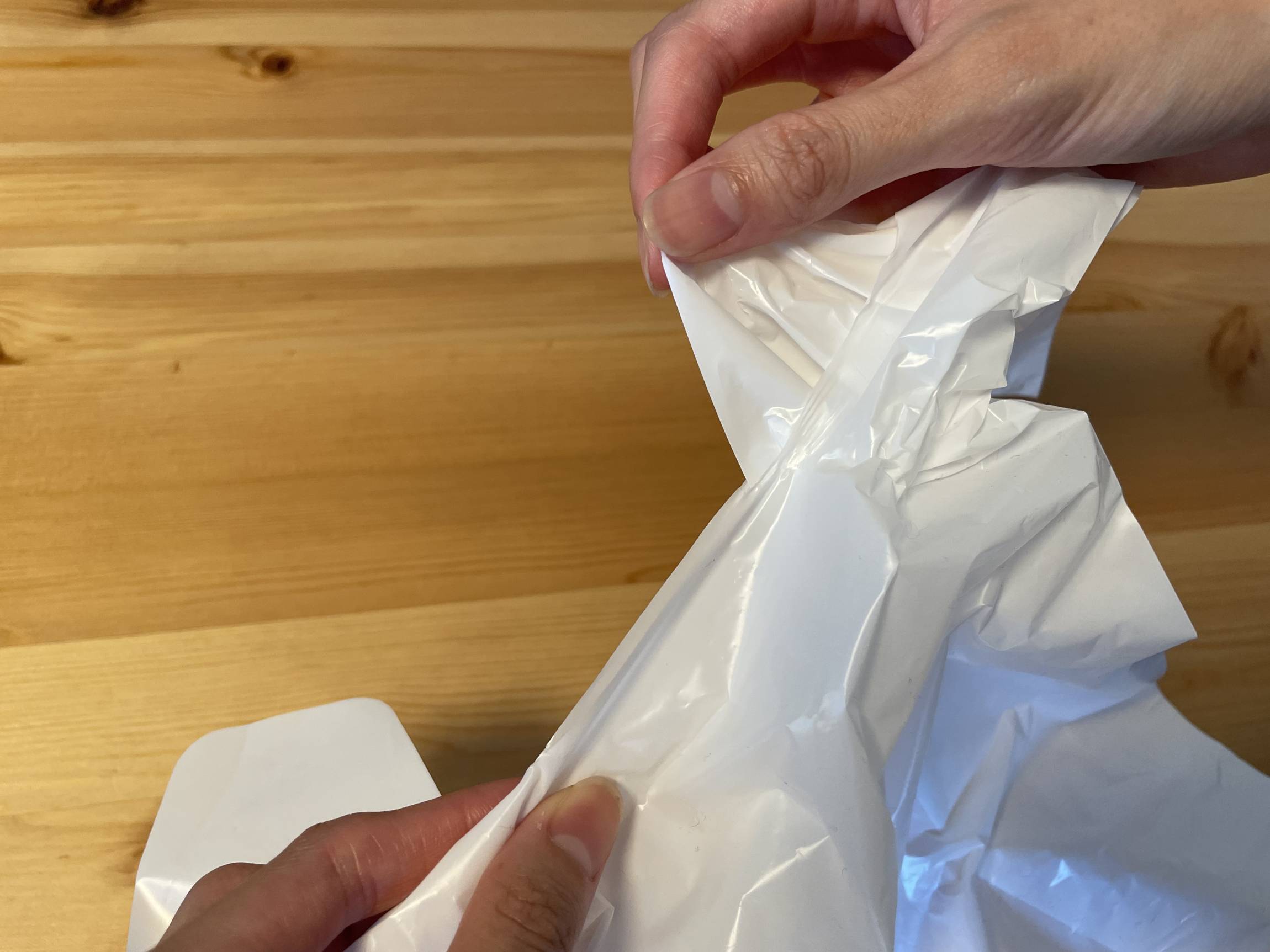 ビニール袋はこうすればきれいに開く！「これは使える」「買い物した