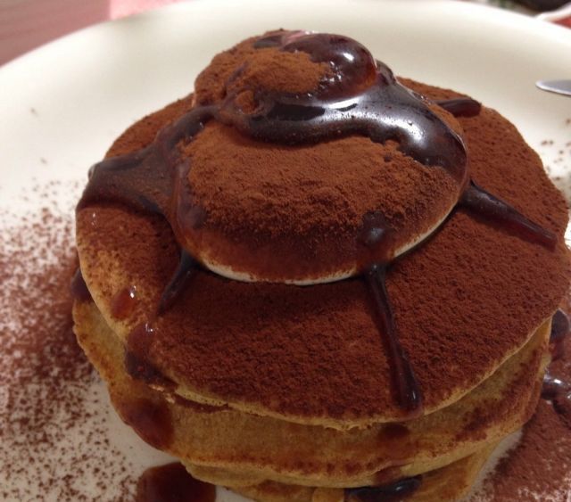 話題のティラミスパンケーキをお家で 簡単なレシピまとめ Macaroni