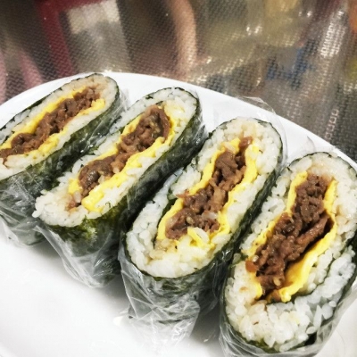 飽きるのはまだ早い!?「おにぎらず」のエスニックアレンジレシピ「6」選
