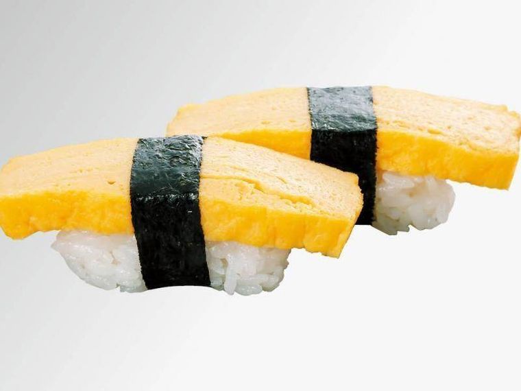 玉子焼きがのった握り寿司