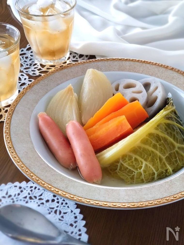 にんじんやれんこんが入った和風ポトフ