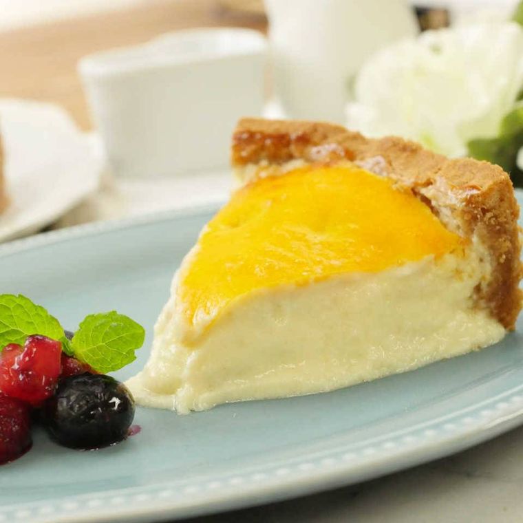 中のチーズがとろけるチーズケーキタルト