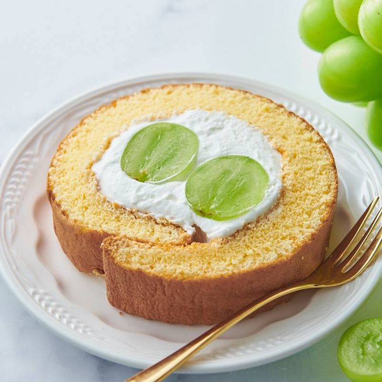 山梨県産シャインマスカットのふんわりロールのイメージ