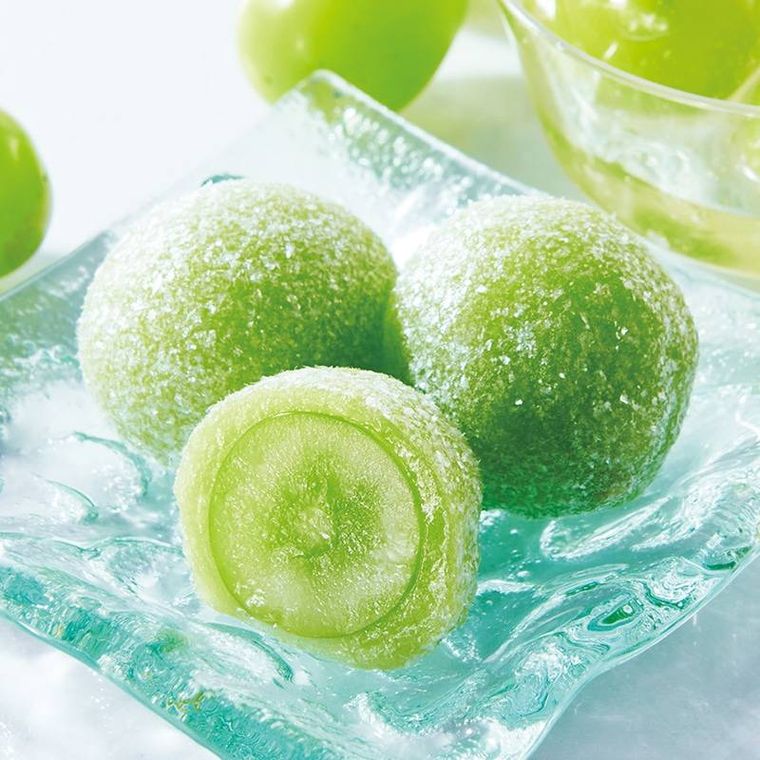 山梨県産シャインマスカットのぶどう餅3個入のイメージ