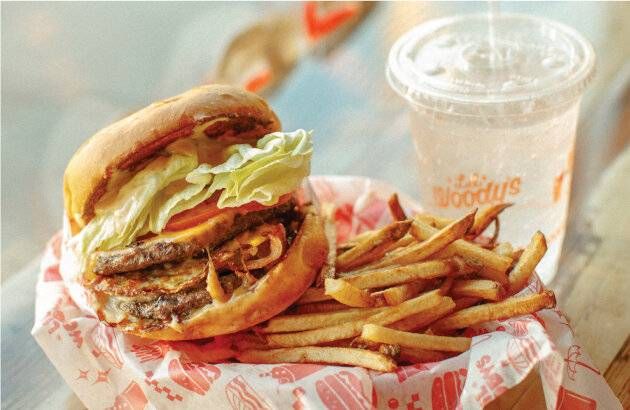 ハンバーガーとポテト