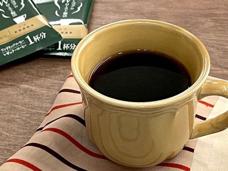 コーヒーが入ったマグカップ
