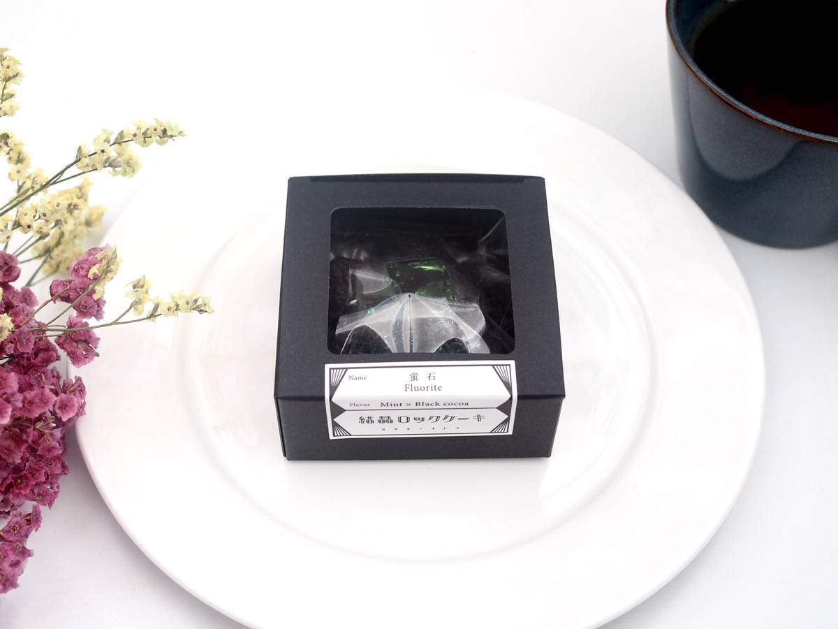 え、これ食べ物？」と注文殺到。『結晶ロックケーキ』全5種類を食べ