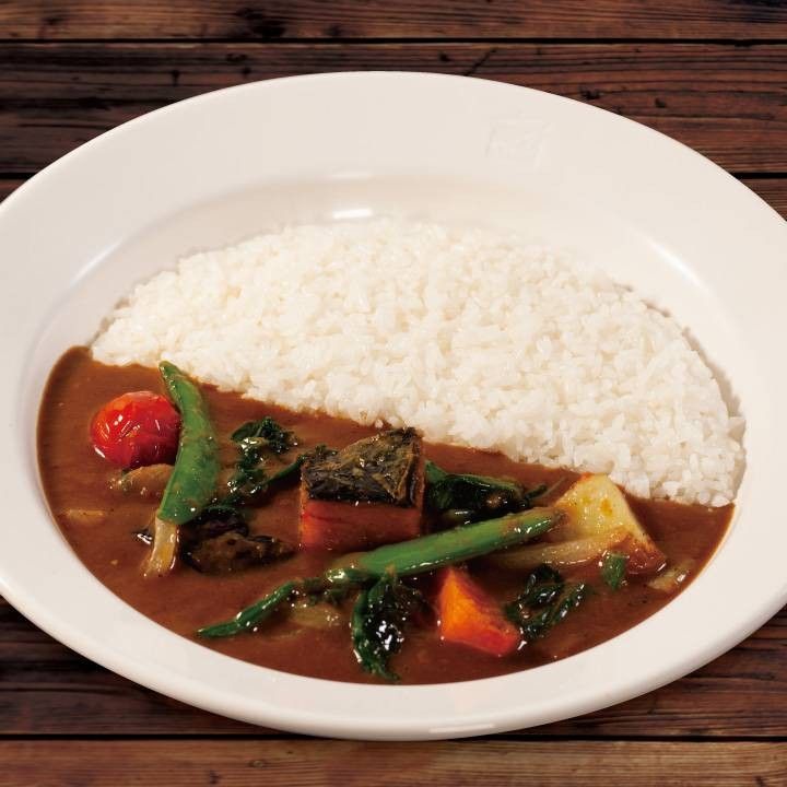 8種類の野菜が入ったカレーライス