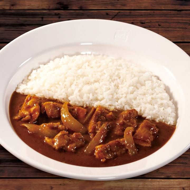 チキンがたくさん入ったマイカリー食堂のカレー