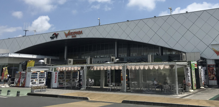 東名高速道路 EXPASA海老名上・下の休憩所