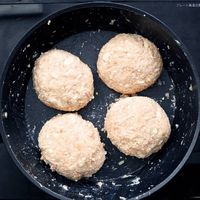 【作り方】豆腐と豚ひき肉のハンバーグ