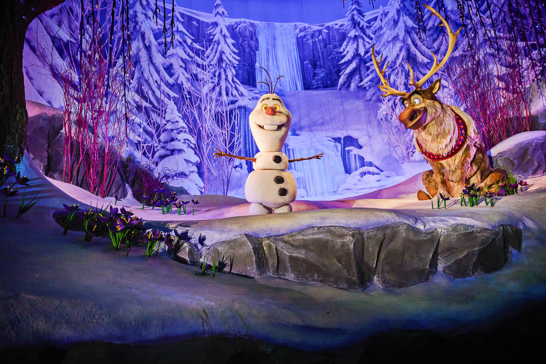 香港ディズニーランド・リゾートに世界初の「アナと雪の女王」エリアが 