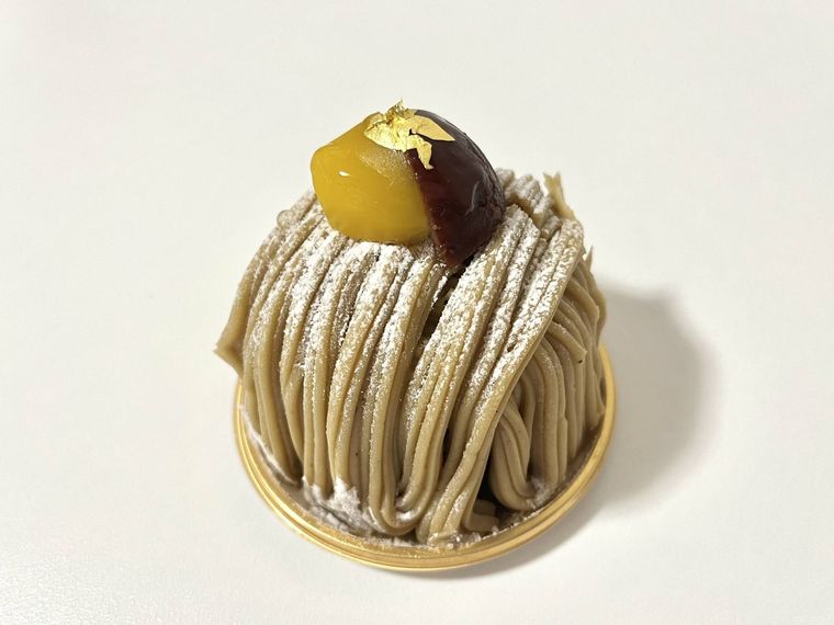 丸みのあるフォルムのトシ・ヨロイヅカ東京のユングフラウ