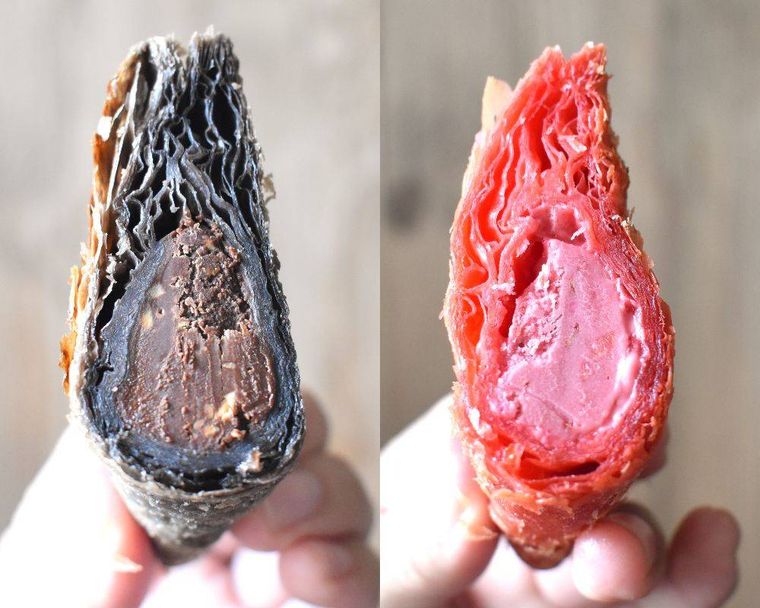 トーストした三角チョコパイのコラージュ画像